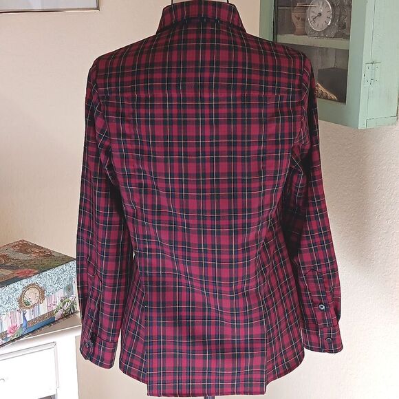 NWOT Pendleton Tartan Plaid Wool Shirt in Red and Black. Holiday - Picture 7 of 11